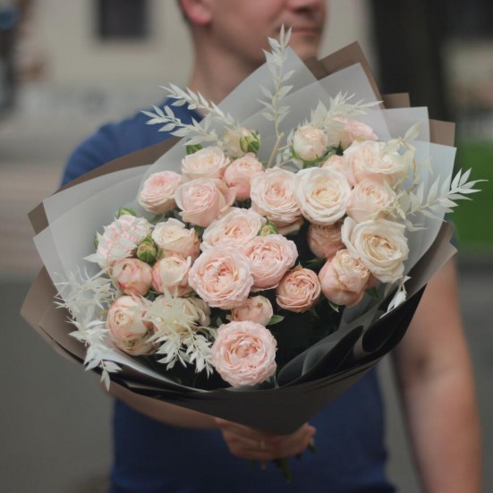 Букет «7 пионовидных кустовых роз» - фото 5